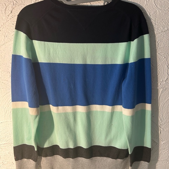 Tommy Hilfiger Women’s V-Neck Striped Jumper/Sweater - Picture 4 of 4